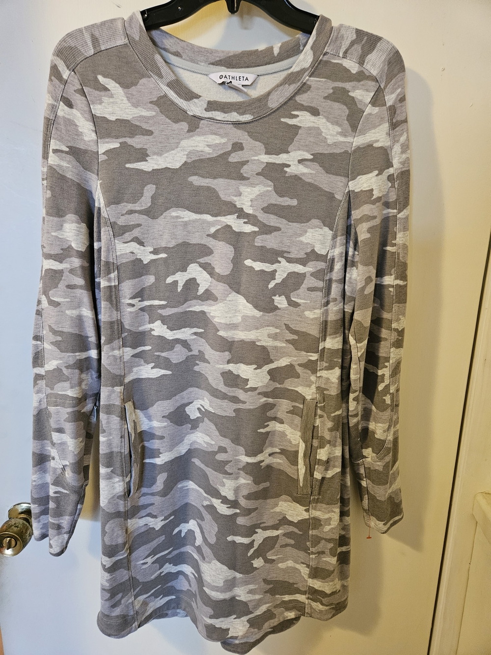 Athleta Balance& Light Gray Camo Long Sleeve Dress